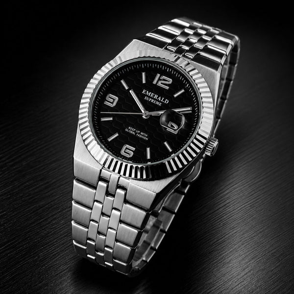Emerald Land-Dweller ES-4095 Black Dial silver Bracelet Men's Watch